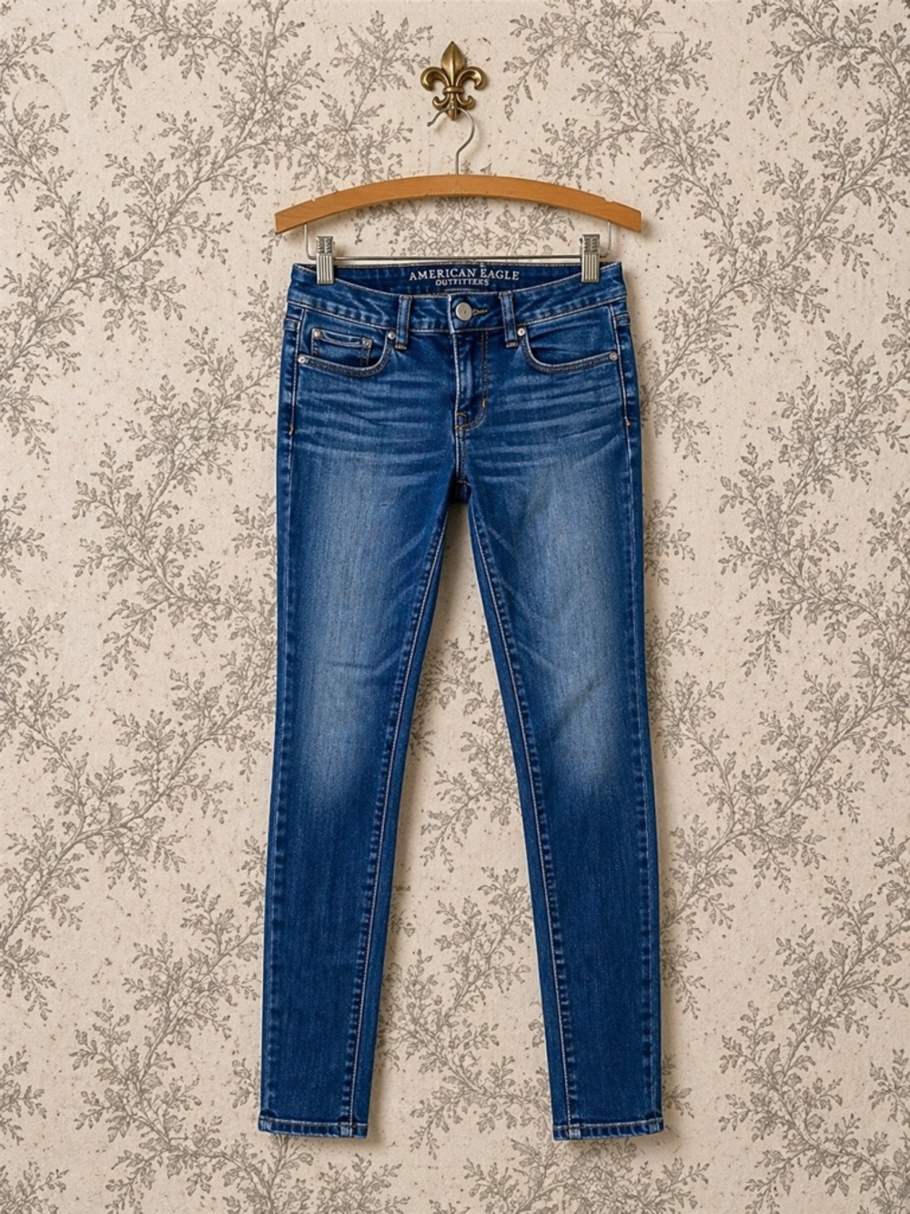 American Eagle blue faded stretch skinny jeans 2